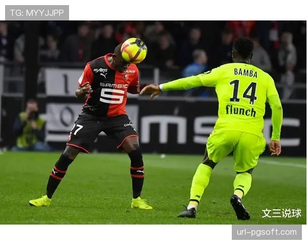 战术板：雷恩主帅变阵三后卫收奇效，客场逼平强大巴黎