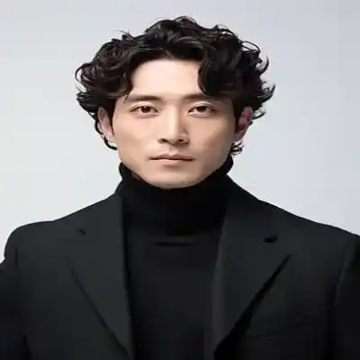 龙月嘉
